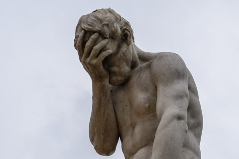 facepalm statue photo Jeremy Bezanger Unsplash